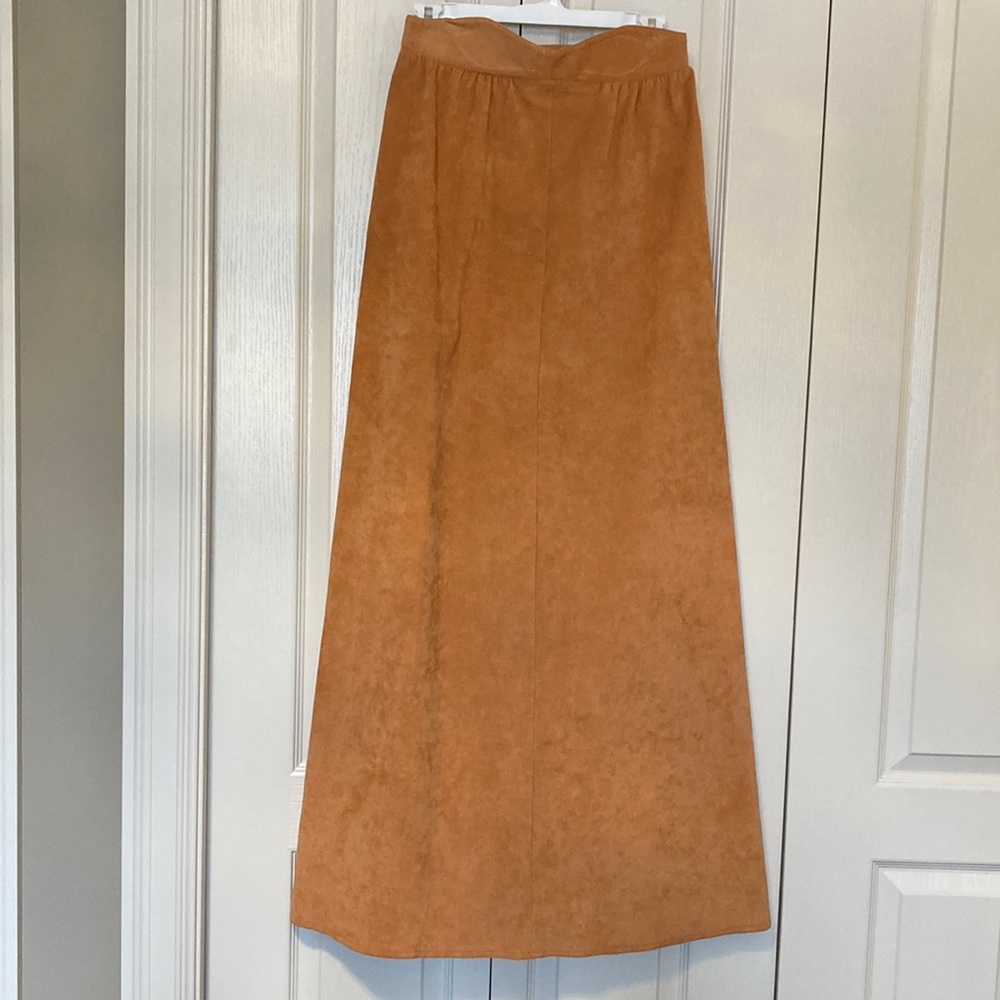 Vintage ultra suede. A-line long skirt. Coral colour. Size 4. Brodkin brand.